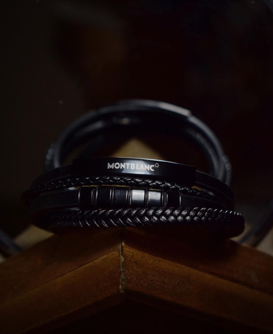 دستبند چرم چهارلاین